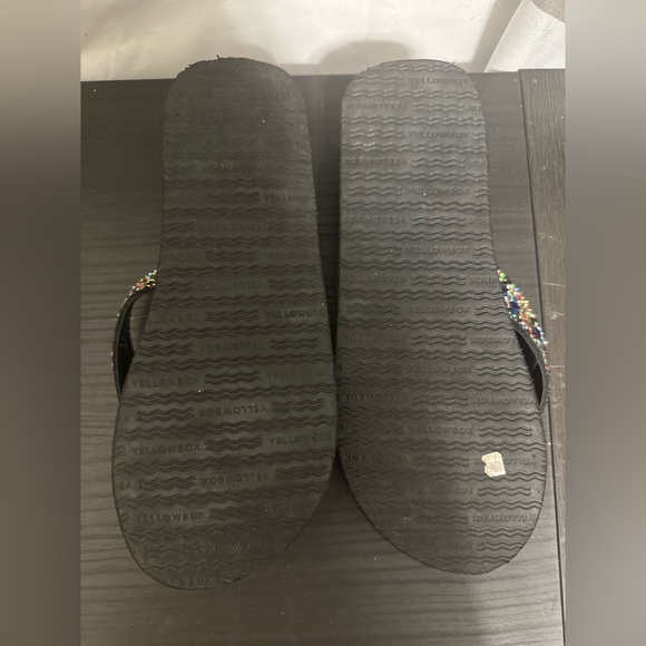 🛍️Yellow Box Multicolor Beaded Black Wedge Sandals - Picture 8 of 9